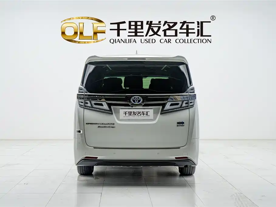 Toyota Vellfire 2021 — фото 5