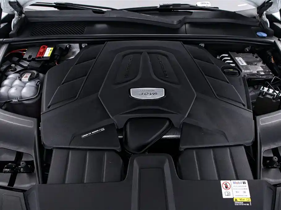 Porsche Cayenne 2024 — фото 17