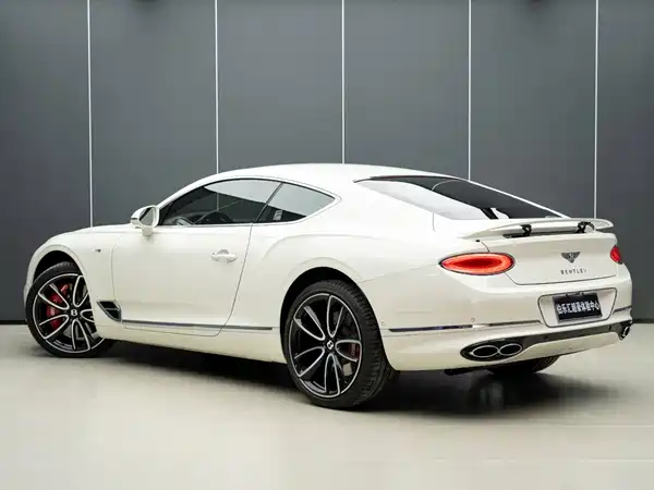Bentley Continental 2021