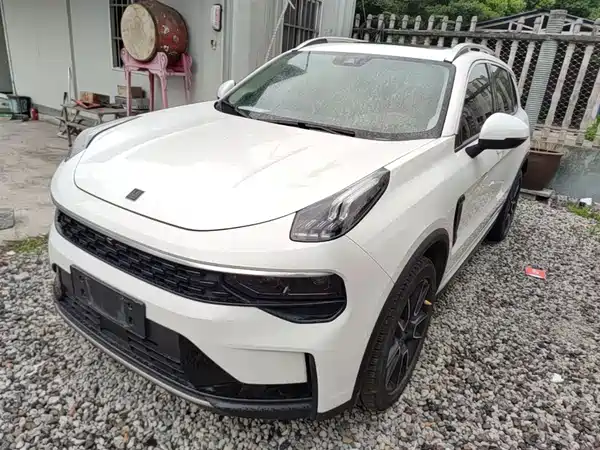 Lynk & Co 01 2021