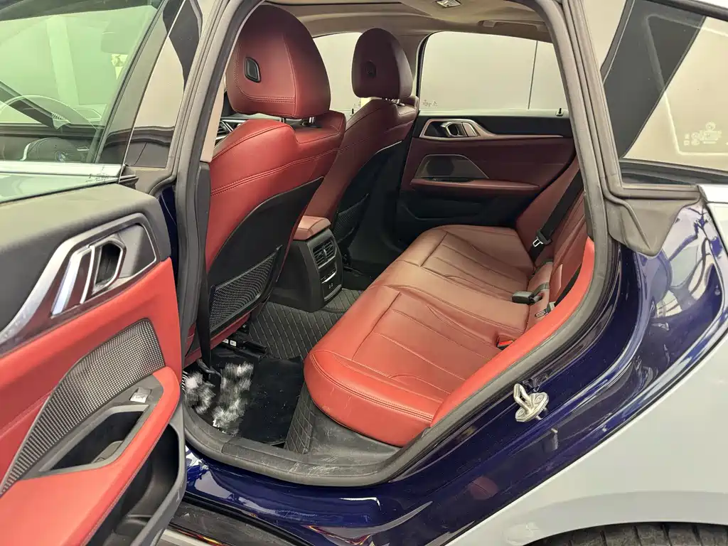 BMW 4 Series 2022 — фото 10