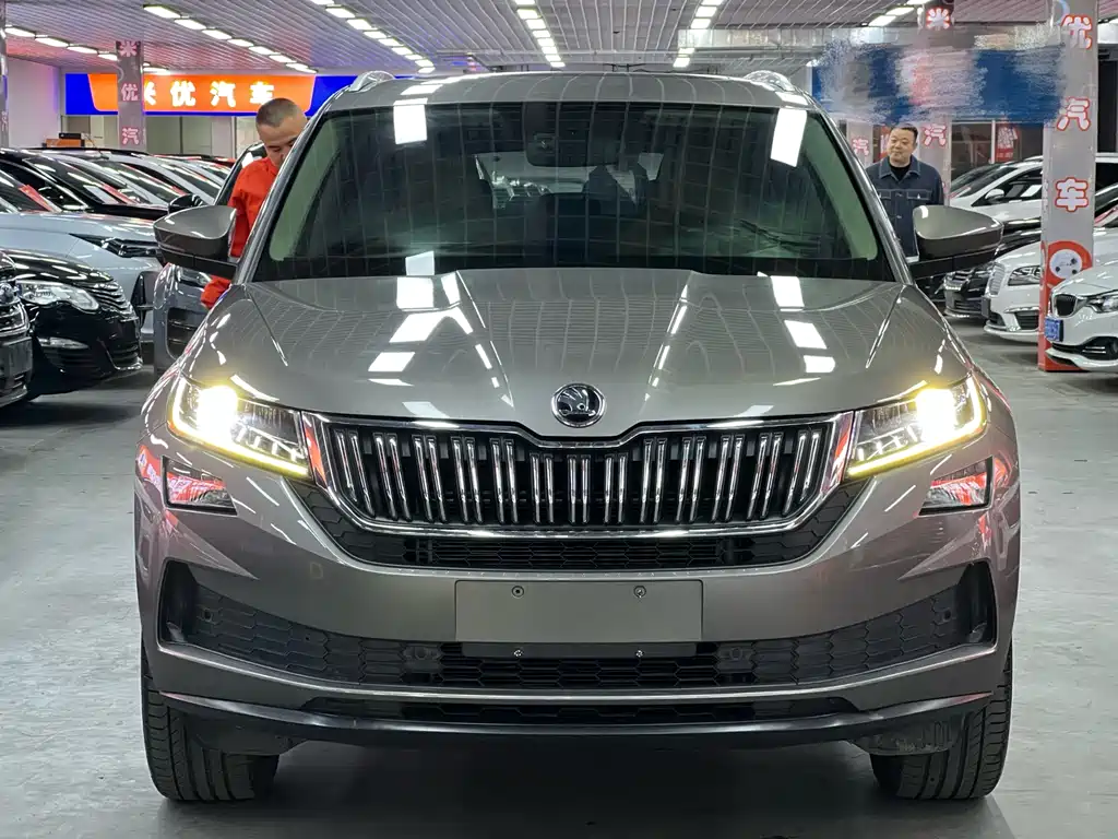 Skoda Kodiaq GT 2020 — фото 2
