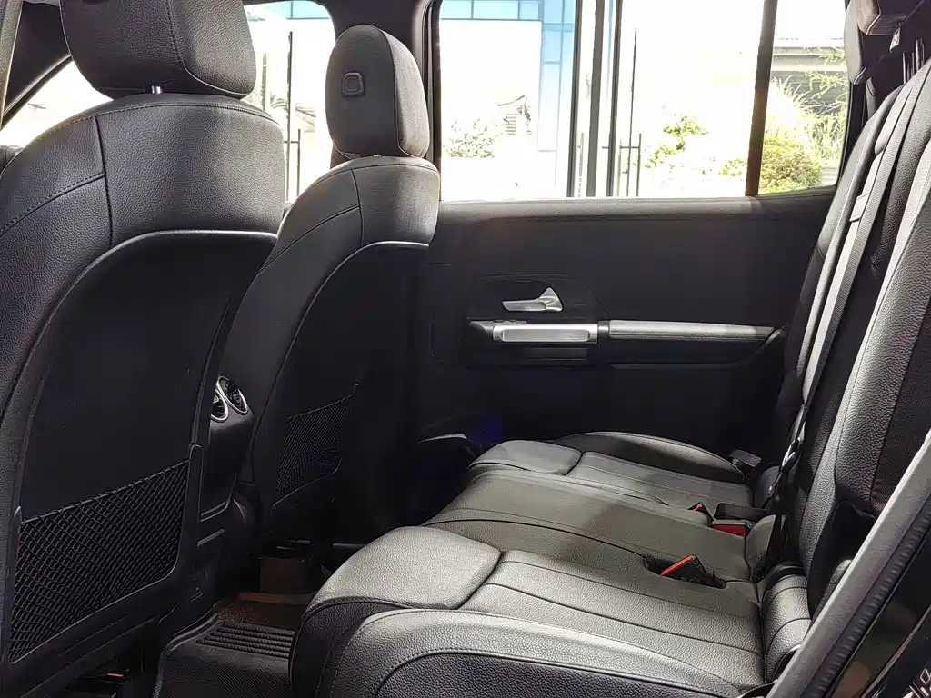 Mercedes-Benz GLB 2023 — фото 16