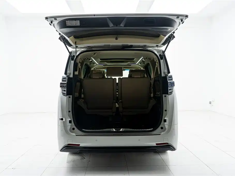 Toyota Vellfire 2021 — фото 14
