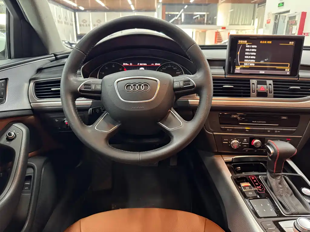 Audi A6L 2015 — фото 14