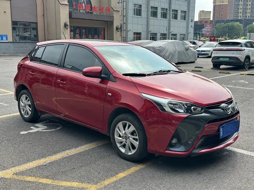 Toyota Yaris L 2018 — фото 2