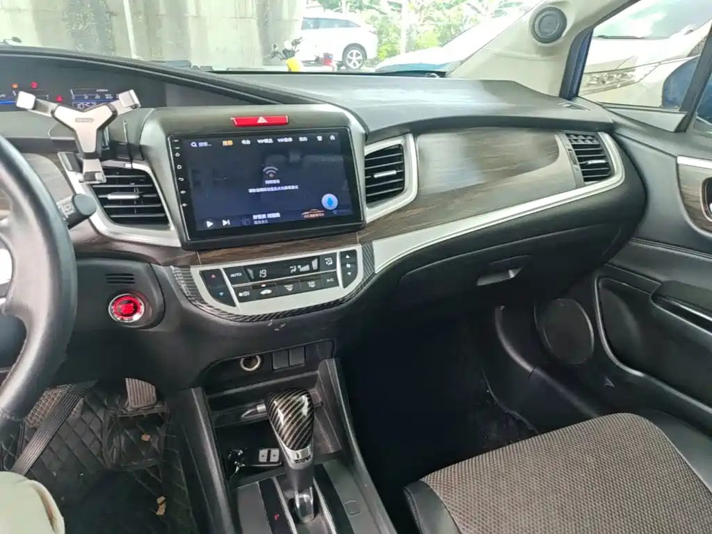 Honda Jade 2018 — фото 10