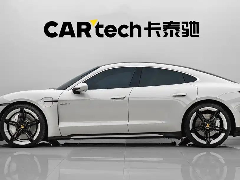 Porsche Taycan 2020 — фото 9