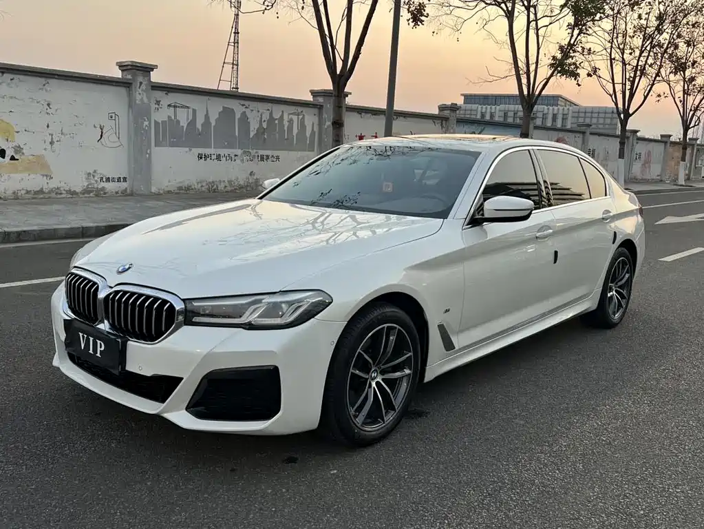 BMW 5 Series 2023