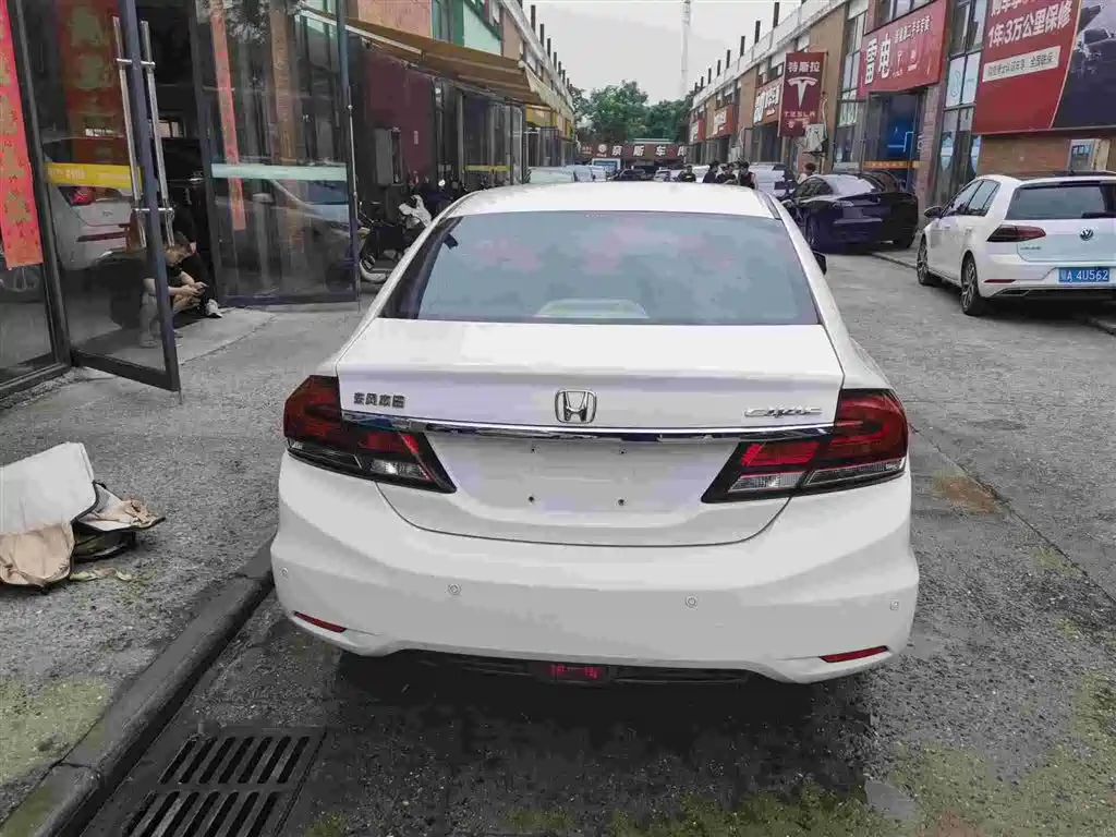Honda Civic 2015 — фото 7
