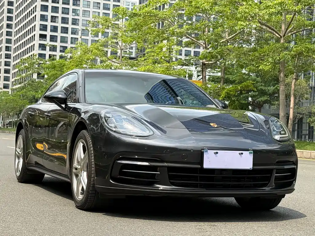 Porsche Panamera 2018 — фото 3