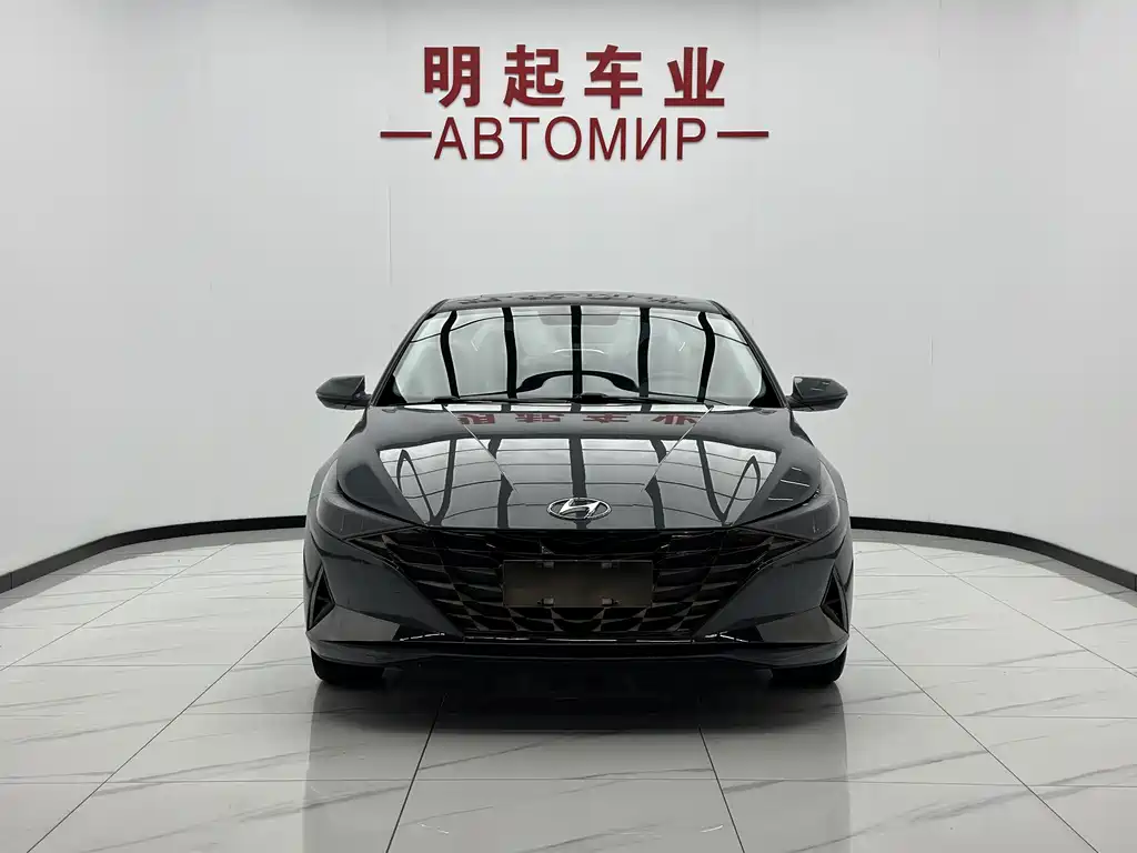 Hyundai Elantra 2023