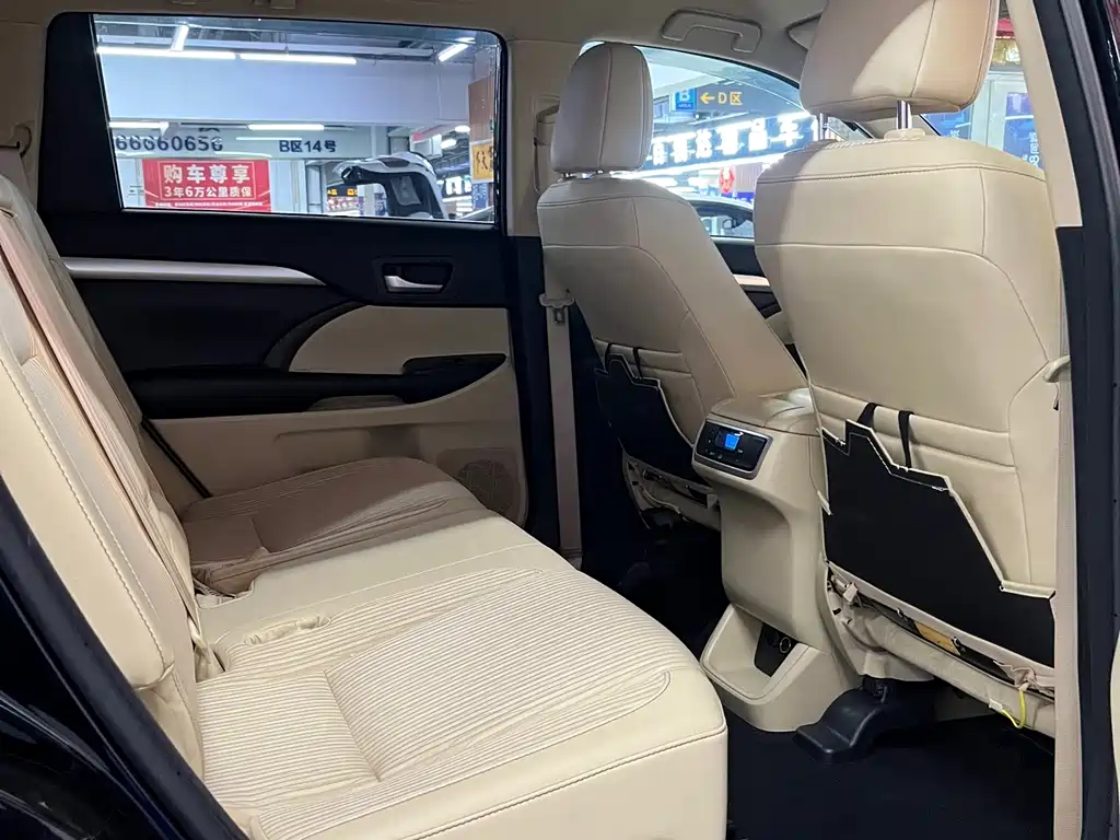 Toyota Highlander 2018 — фото 14