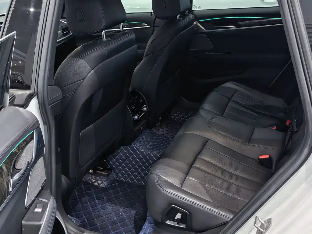 BMW 6 Series GT 2019 — фото 10