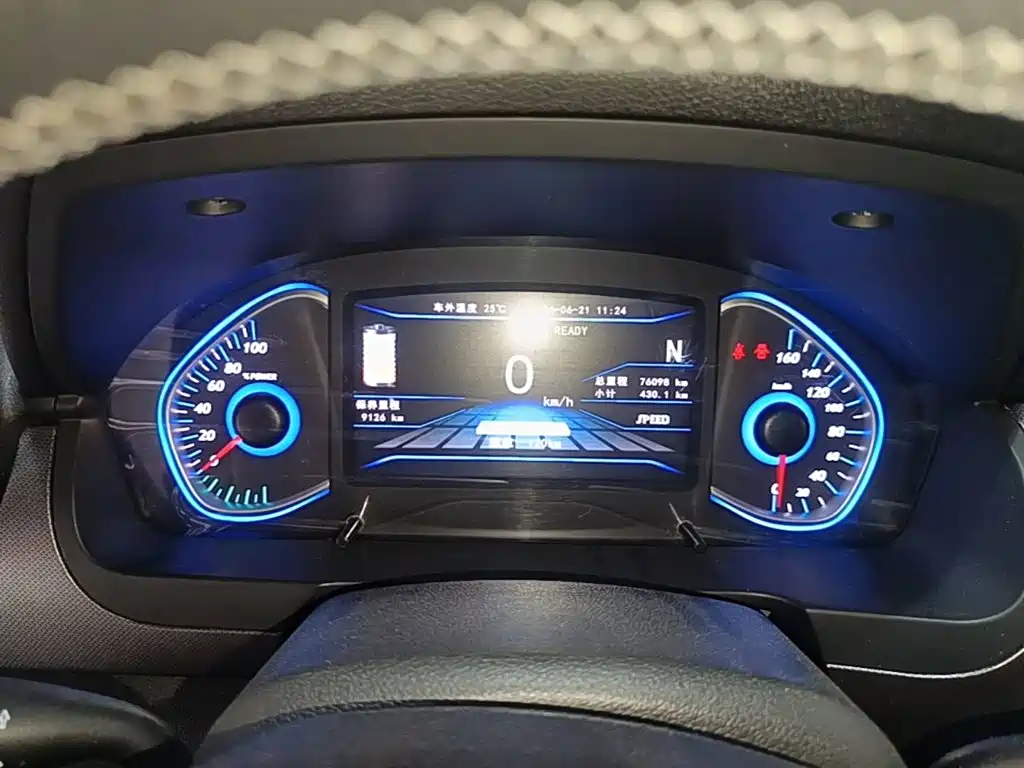 BAIC New Energy EC5 2019 — фото 12