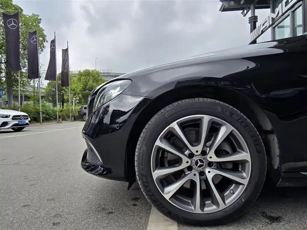 Mercedes-Benz E-Class 2020 — фото 10