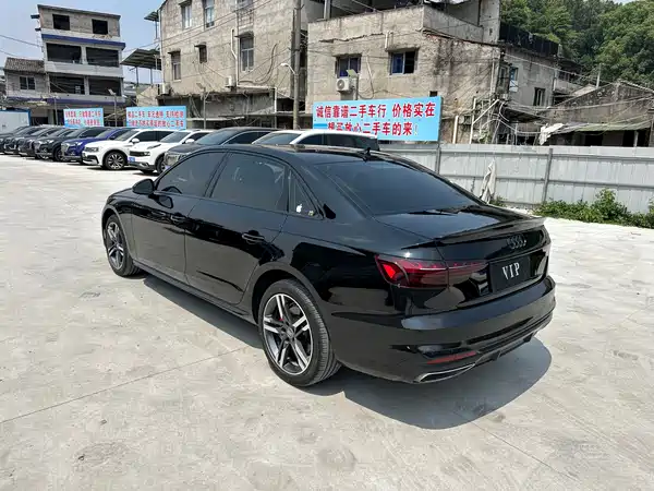 Audi A4L 2021