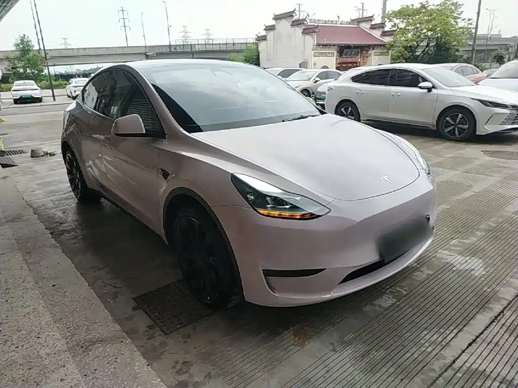 Tesla Model Y 2022 — фото 4
