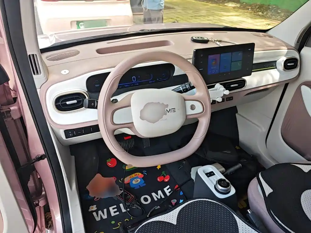 Geely Galaxy Panda 2025 — фото 11