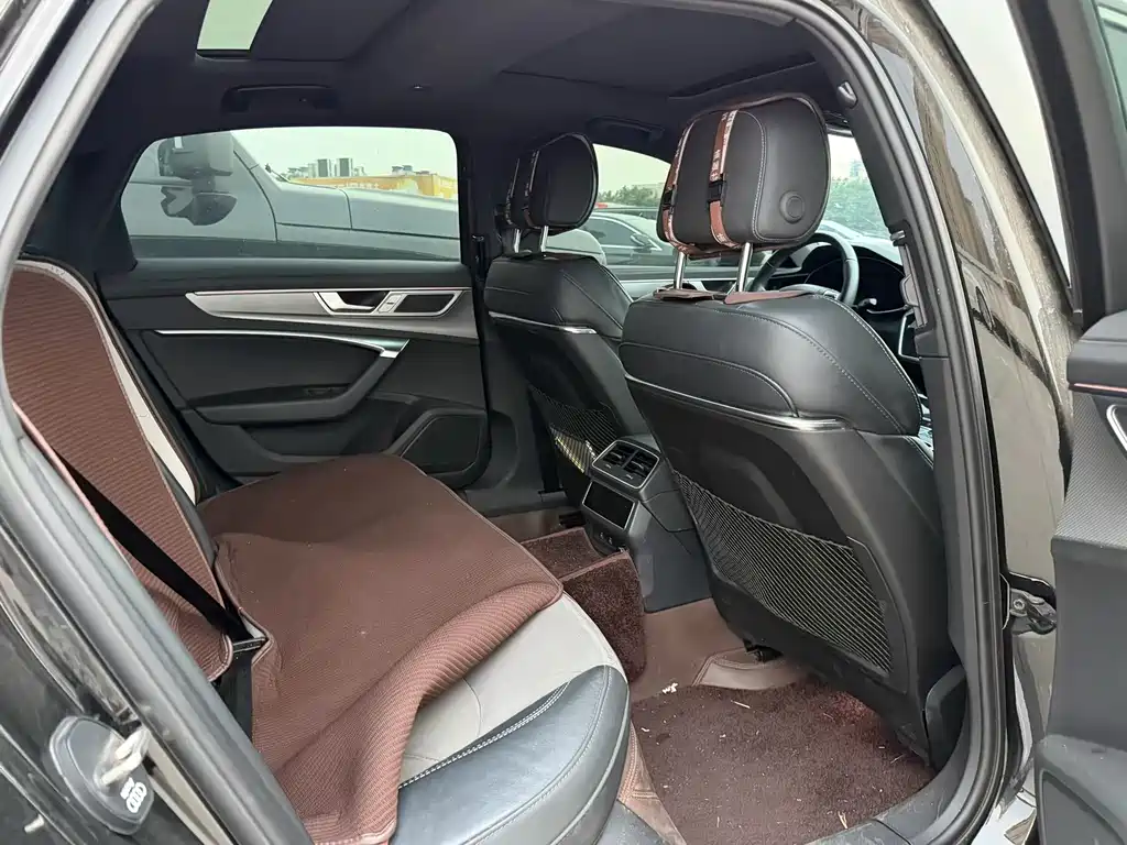 Audi A6L 2023