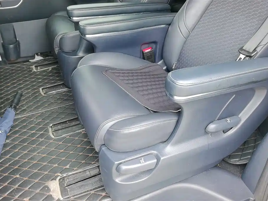 GAC Motor Trumpchi M8 2022 — фото 11