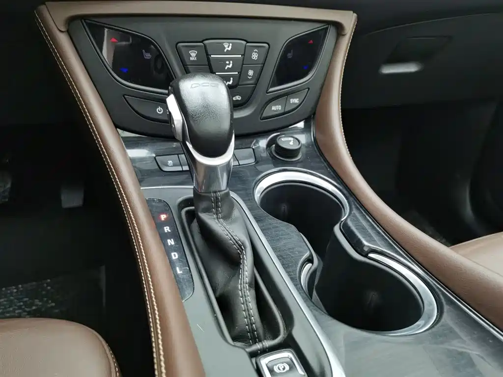 Buick Envision Plus 2021 — фото 13
