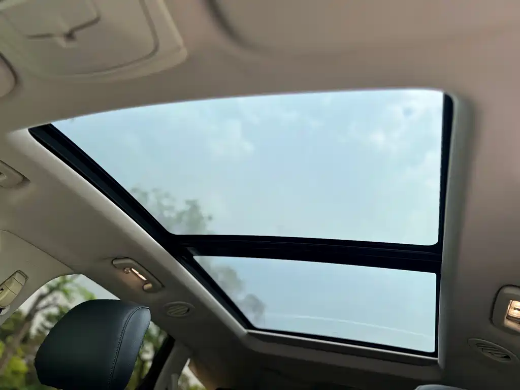 Ford Edge 2016 — фото 14