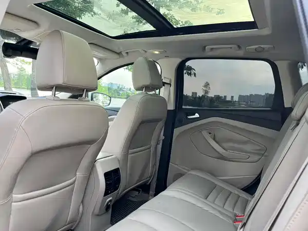 Ford Kuga 2013