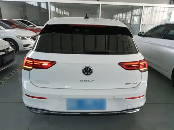 Volkswagen Golf 2023