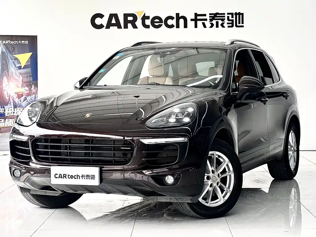 Porsche Cayenne 2015 — фото 1