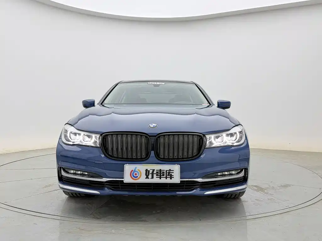 BMW 7 Series 2018 — фото 2