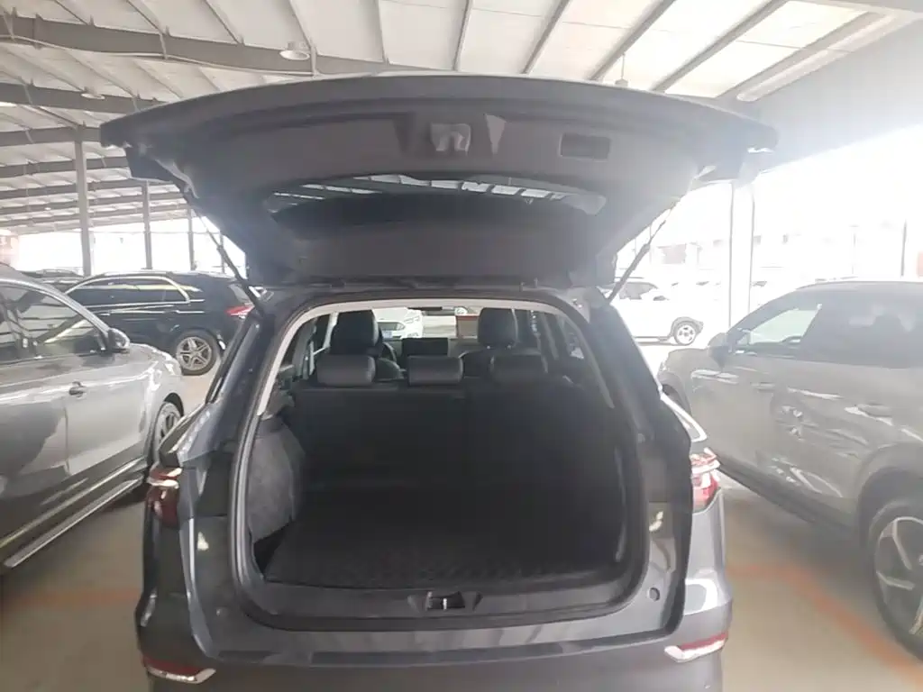 BYD Song Pro New Energy 2019 — фото 15