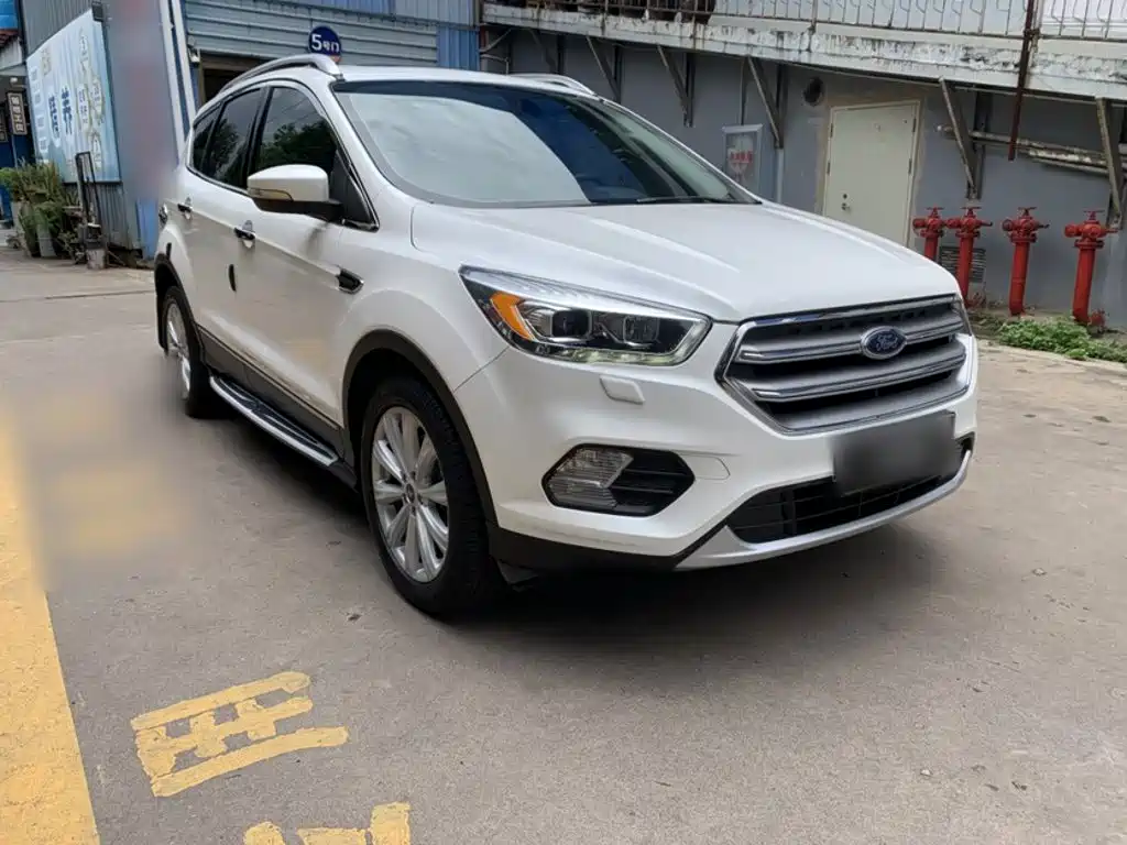 Ford Kuga 2017 — фото 17