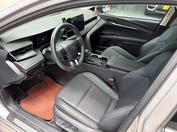 Toyota Camry 2025