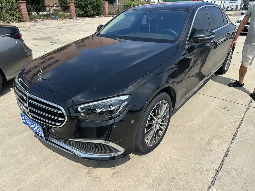 Mercedes-Benz E-Class 2023 — фото 5