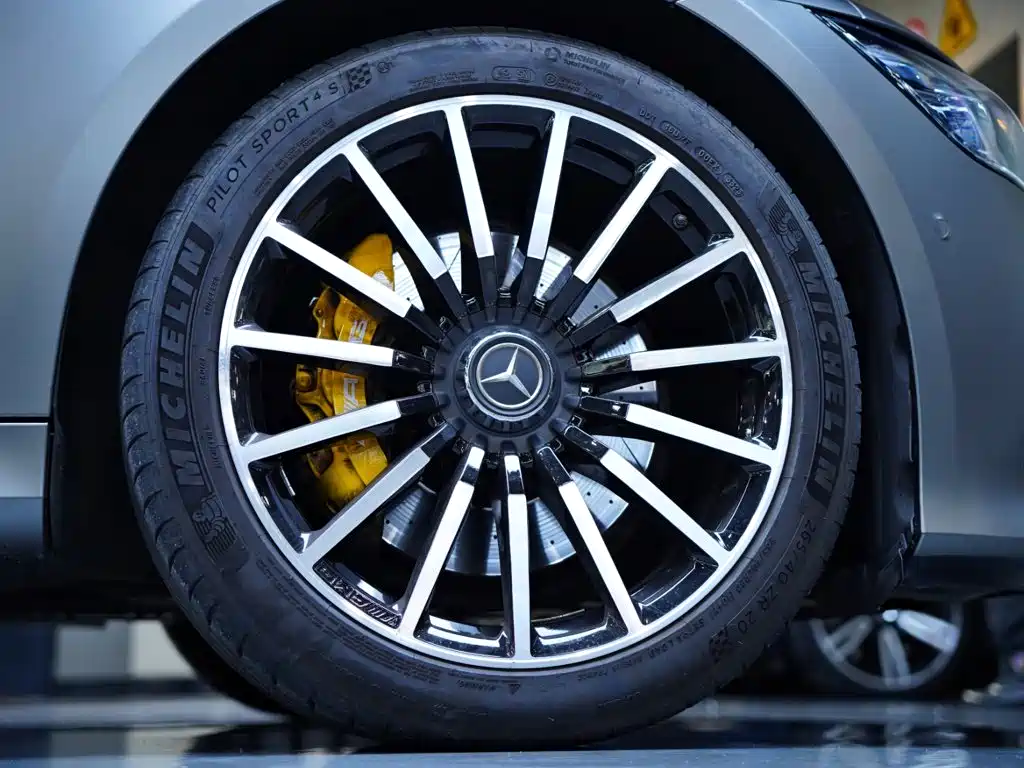 Mercedes-Benz AMG GT 2020 — фото 15