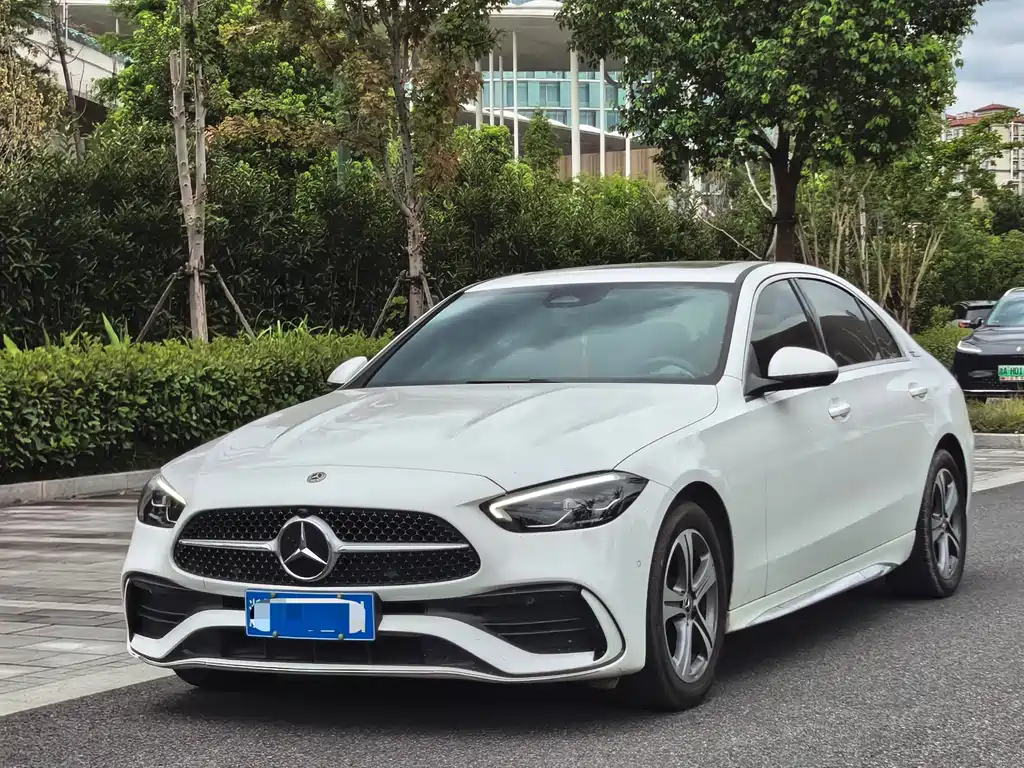 Mercedes-Benz C-Class 2022