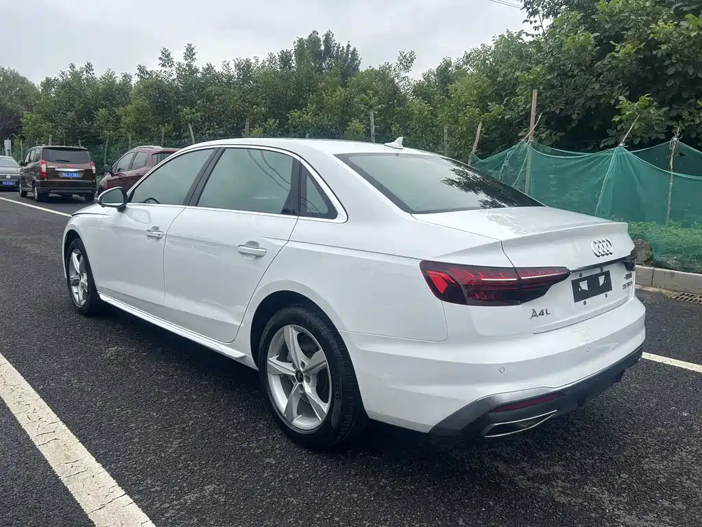 Audi A4L 2022