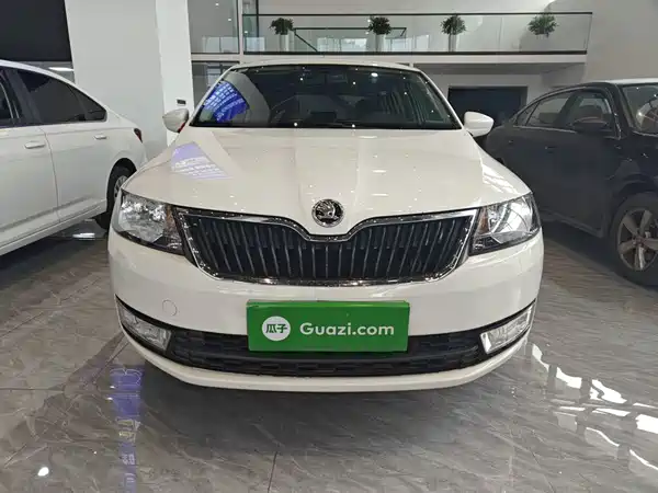 Skoda Rapid Spaceback 2016
