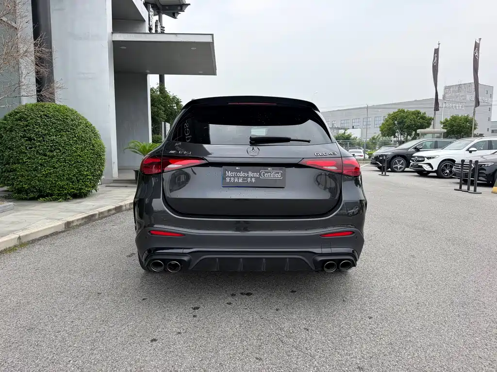 Mercedes-Benz GLC AMG 2025 — фото 7