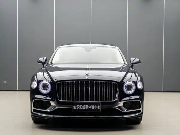 Bentley Flying Spur 2023