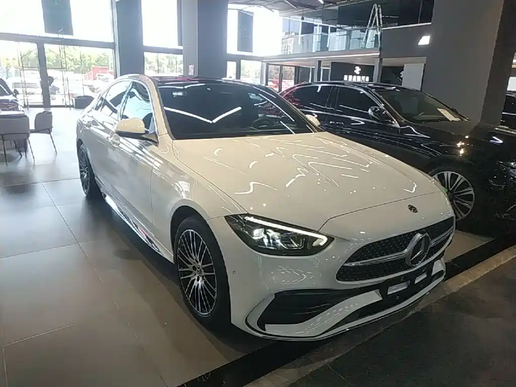 Mercedes-Benz C-Class 2022