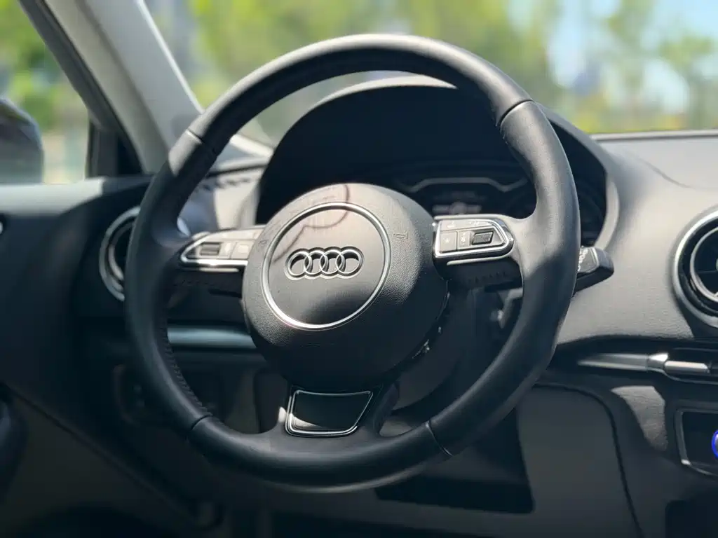 Audi A3 2016 — фото 12