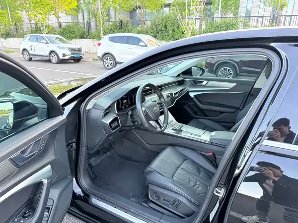 Audi A6L 2021