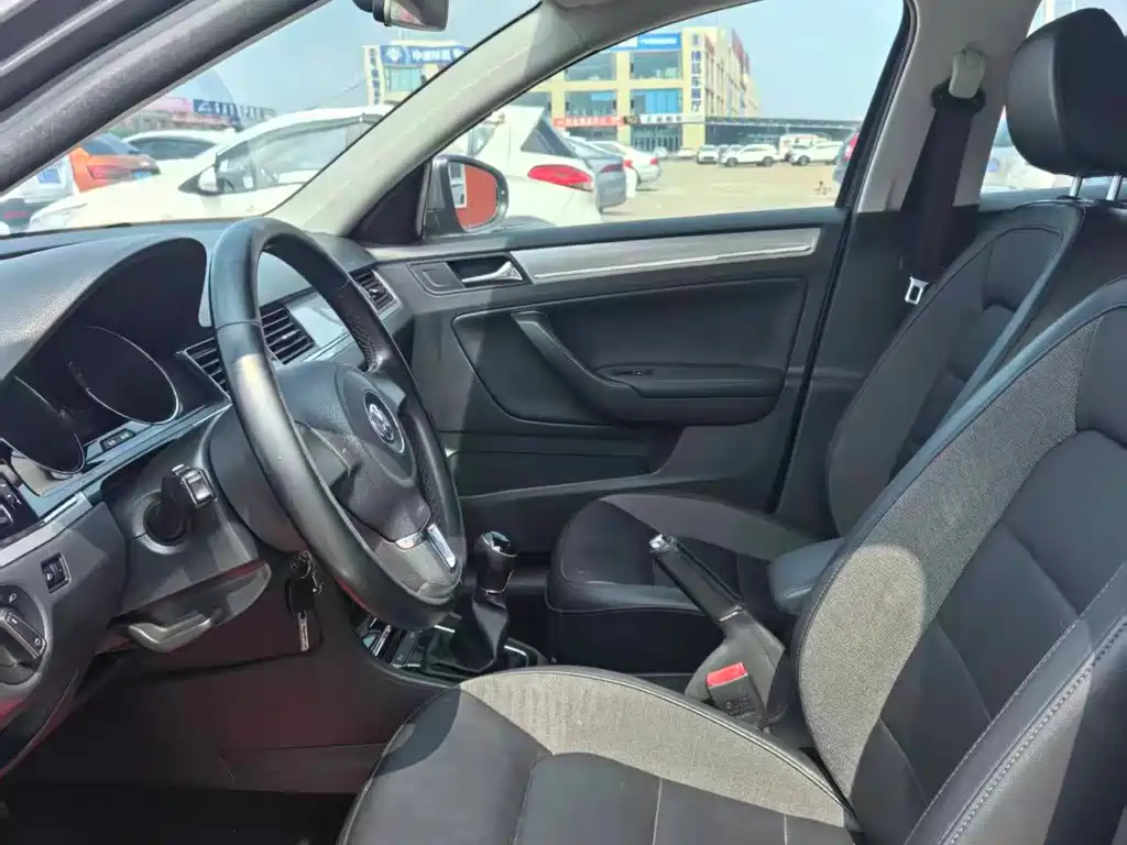 Volkswagen Bora 2014