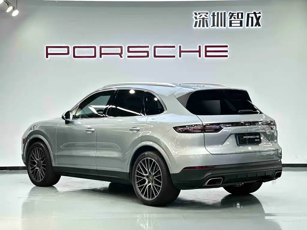 Porsche Cayenne 2022 — фото 9