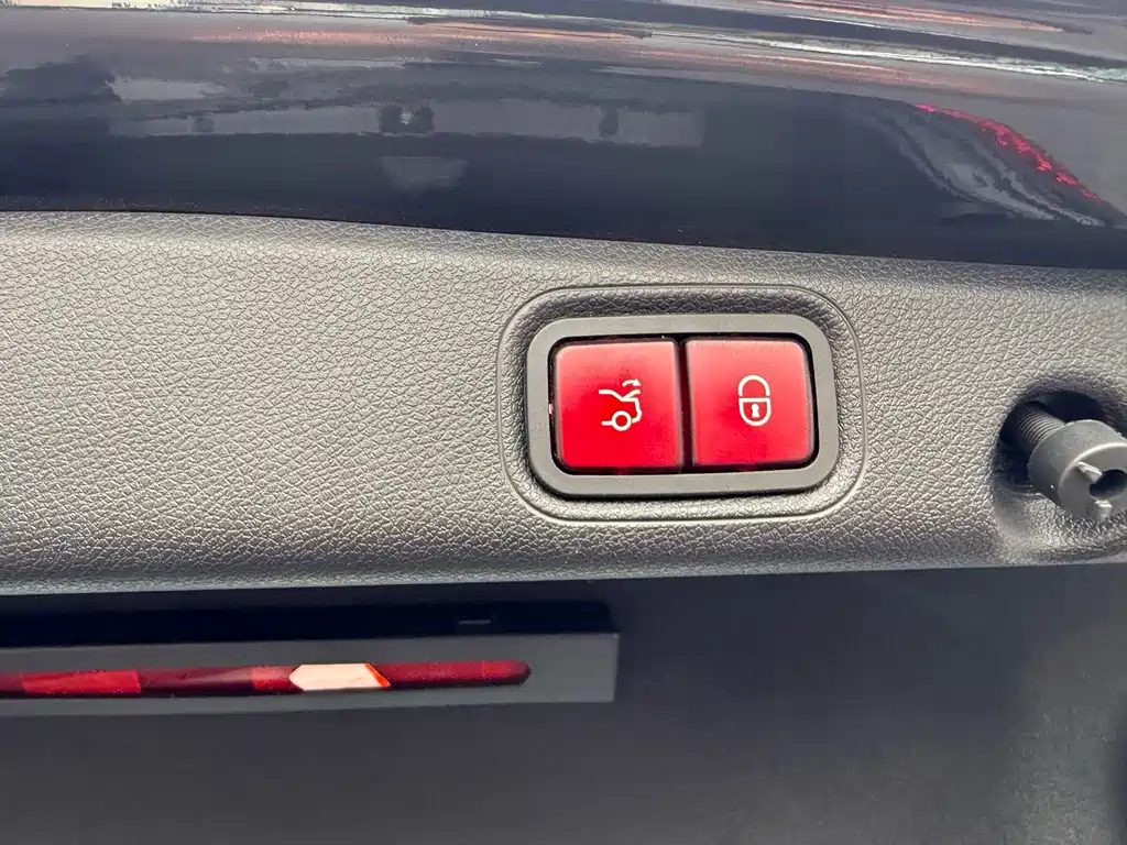 Mercedes-Benz E-Class 2022 — фото 23