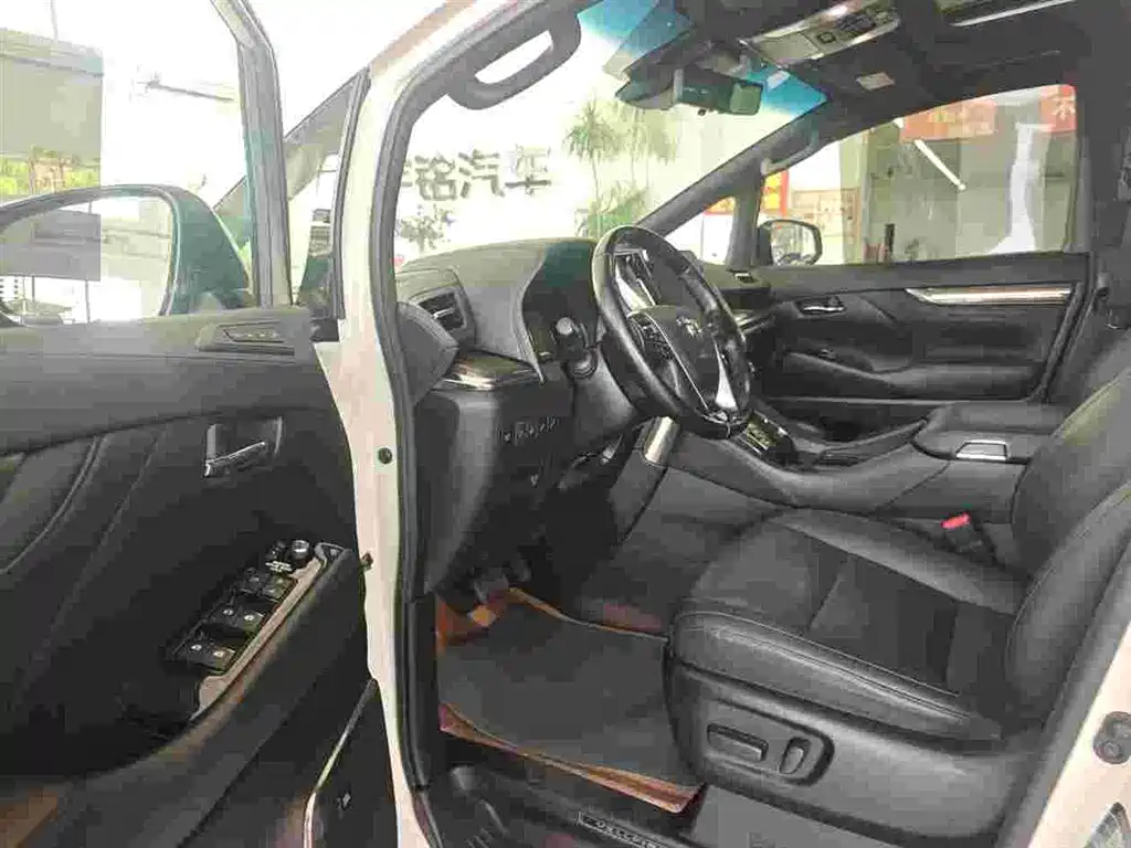 Toyota Vellfire 2020 — фото 6