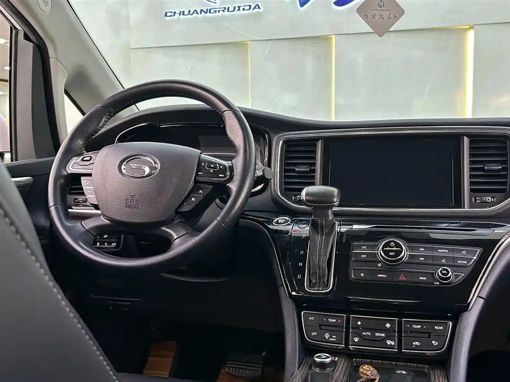 GAC Motor Trumpchi M8 2020 — фото 7