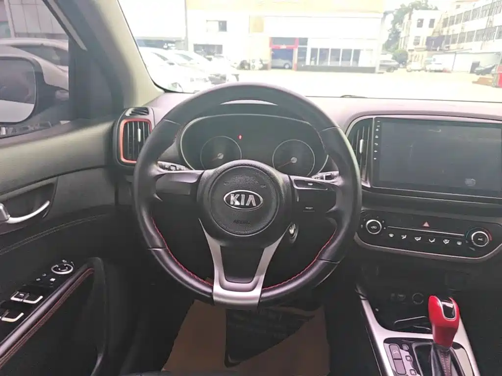 Kia KX3 Proud Running 2017 — фото 11